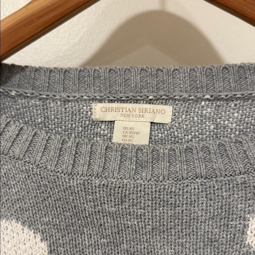 Christian Siriano Gray Sweater with White Heart Design Sz XS - Picture 3 of 8
